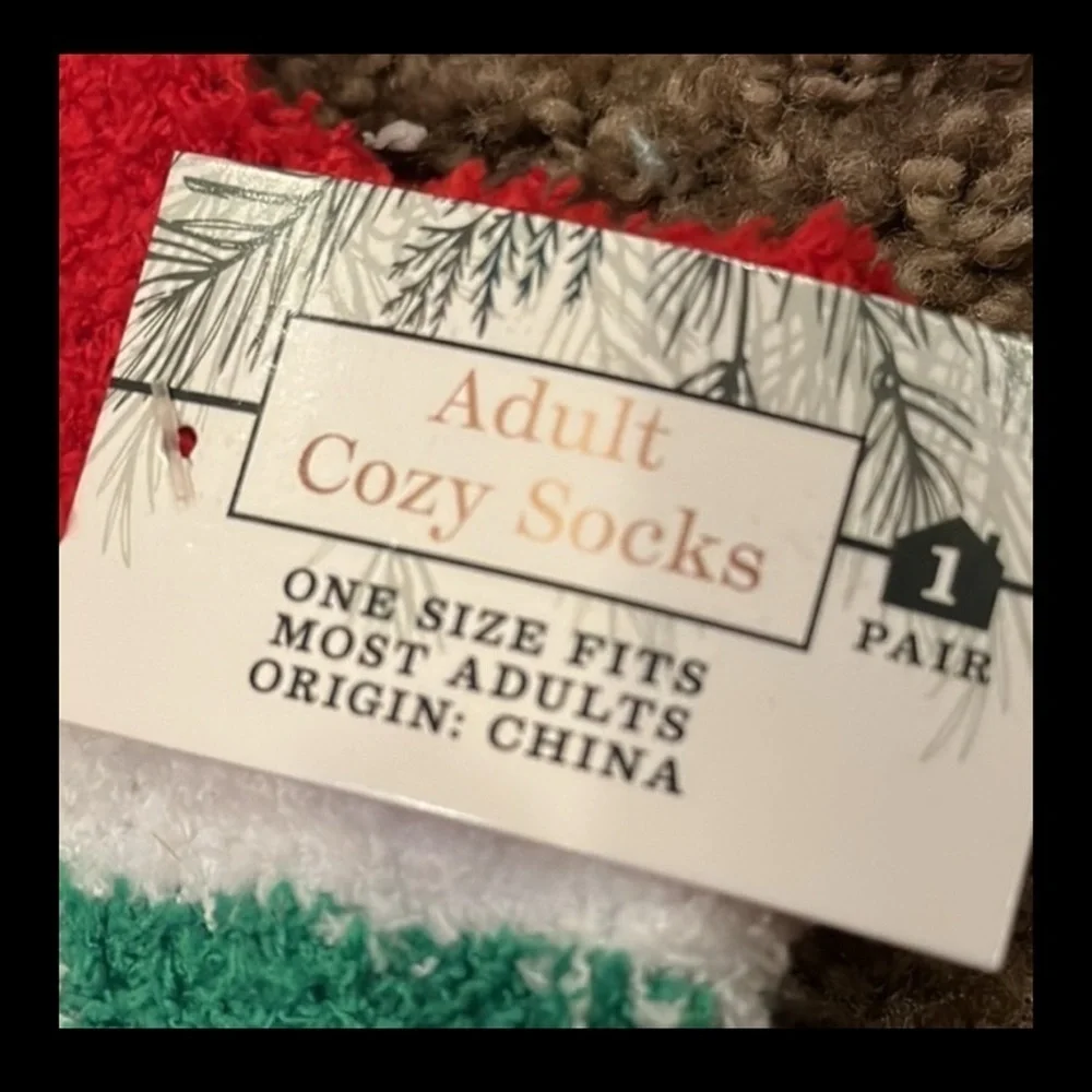NWT 20 pcs Fuzzy socks child and adult Christmas socks reindeer Christmas tree